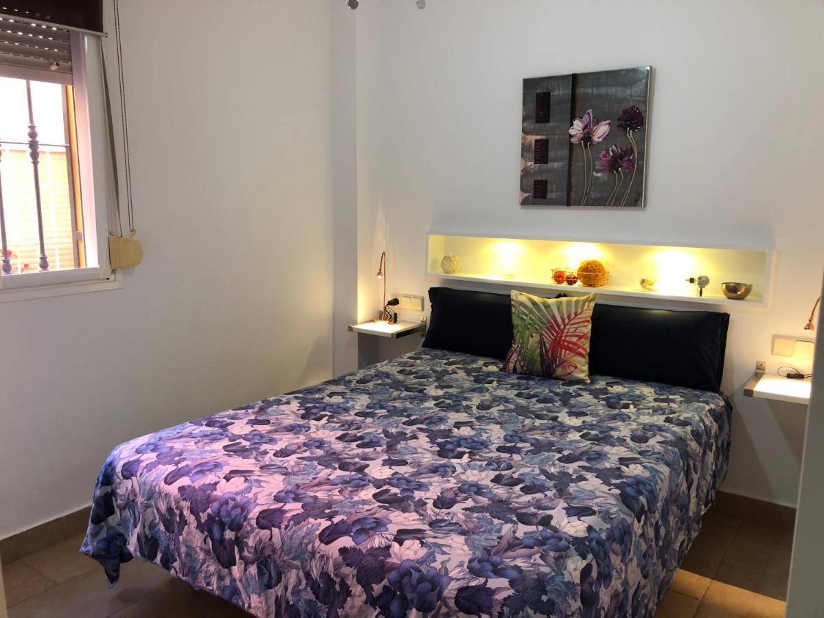Apartamentos Casa Tia Antonia Малага Экстерьер фото