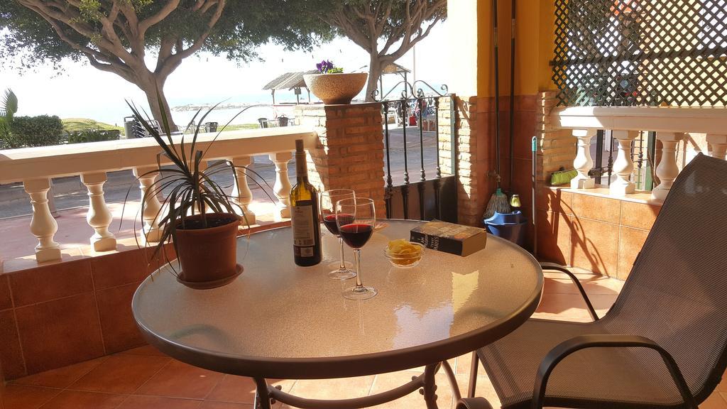 Apartamentos Casa Tia Antonia Малага Экстерьер фото