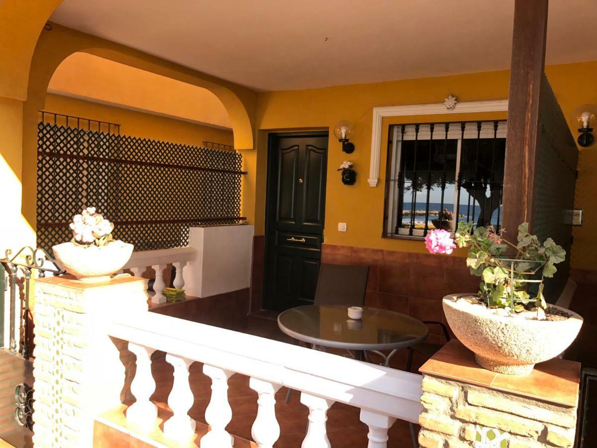 Apartamentos Casa Tia Antonia Малага Экстерьер фото