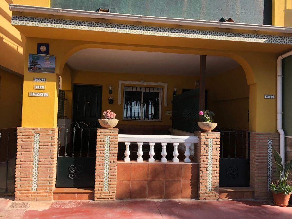 Apartamentos Casa Tia Antonia Малага Экстерьер фото