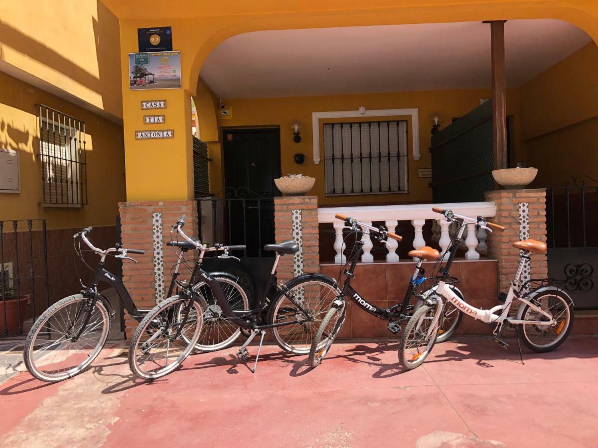 Apartamentos Casa Tia Antonia Малага Экстерьер фото